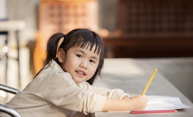 神伤|刘欢谈女儿很神伤,后悔对女儿“快乐教育”,当初真该逼孩子一把