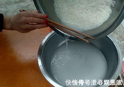 肥料|“肥料”别再买，在家就能自制“1种肥水”，浇啥花都可以，值！