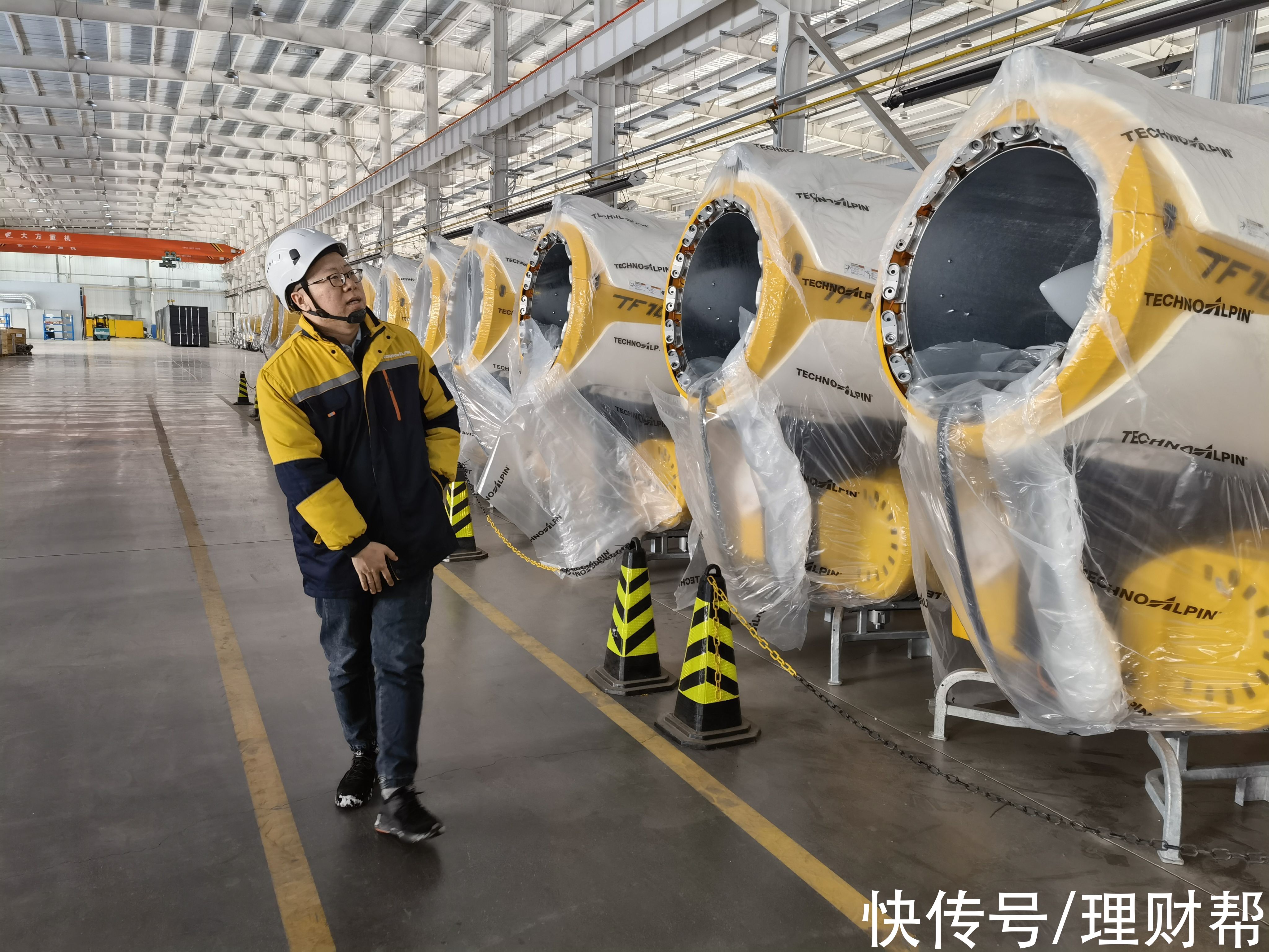 王珏|张家口：冰雪产业集群崛起，当地人端上“雪饭碗”