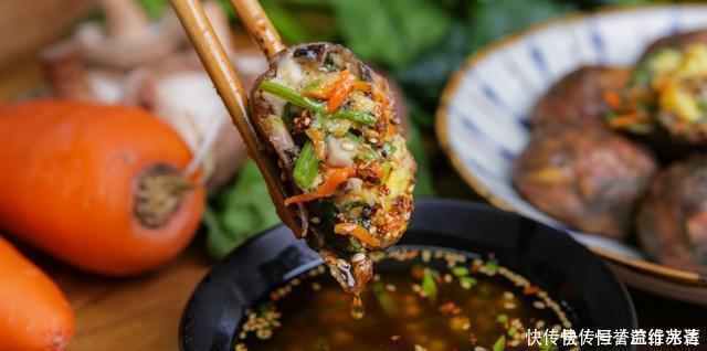 玉米面菜团子，不和面，不揉面，滚一滚就下锅，减肥也能管饱吃