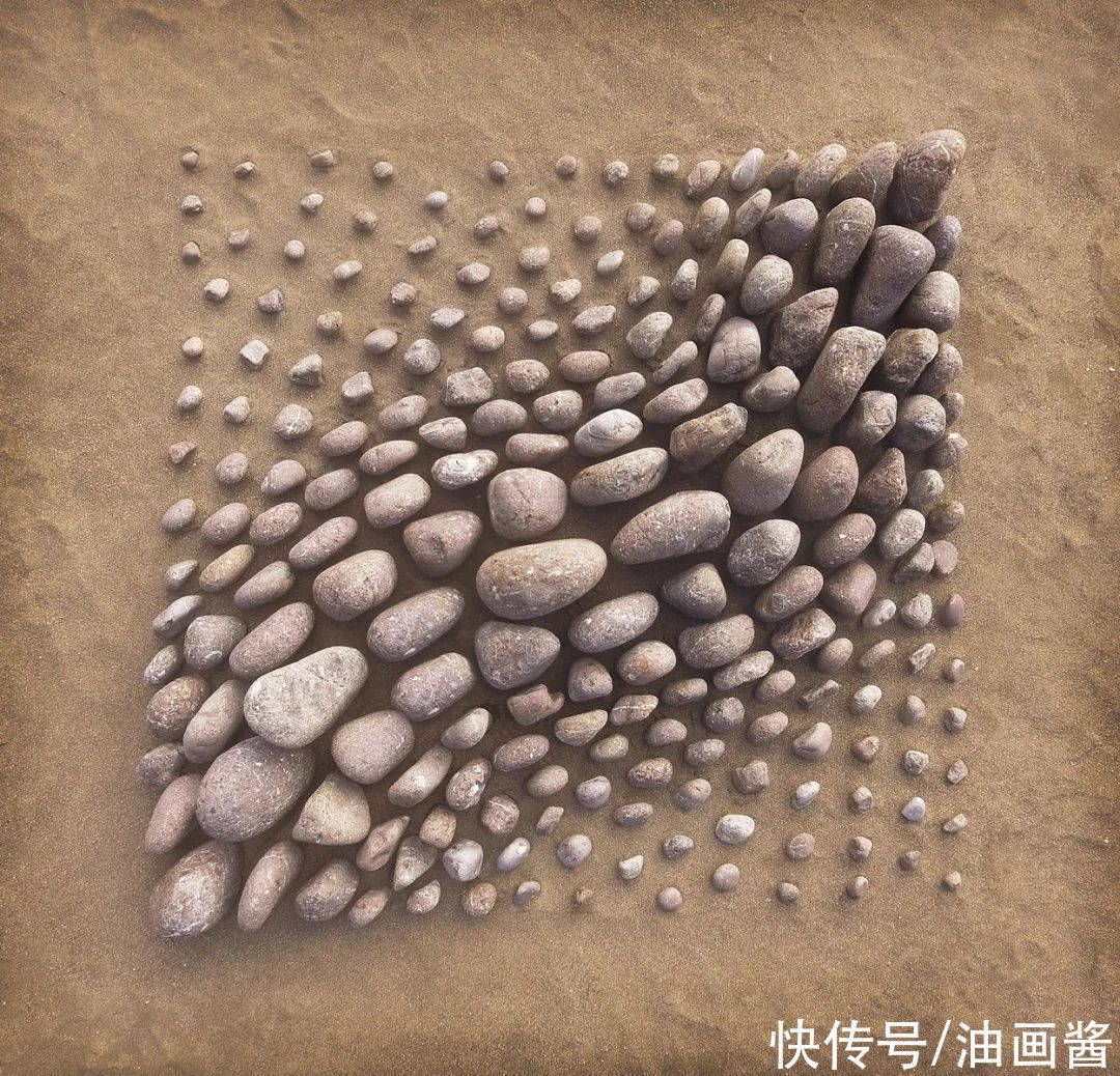 陆地|堆石头的艺术家又来了,最新作品艺术感更强,治愈强迫症