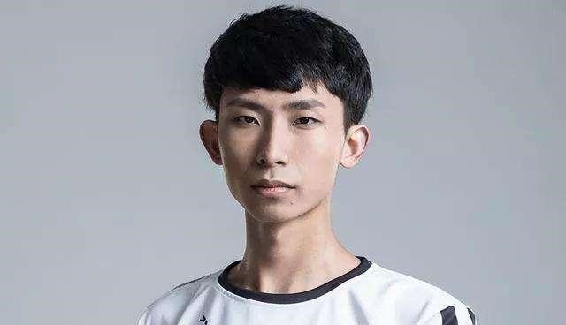 指日可待|王者荣耀梦泪和杨幂双排,粉丝戏称梦泪进军演艺圈指日可待!