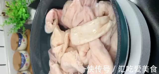 卤大肠时，多加1个步骤，外酥里嫩香辣入味，想想都会流口水