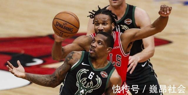 小技巧|如何聰明的爭搶籃板球？這些小技巧你需要學(xué)習(xí)