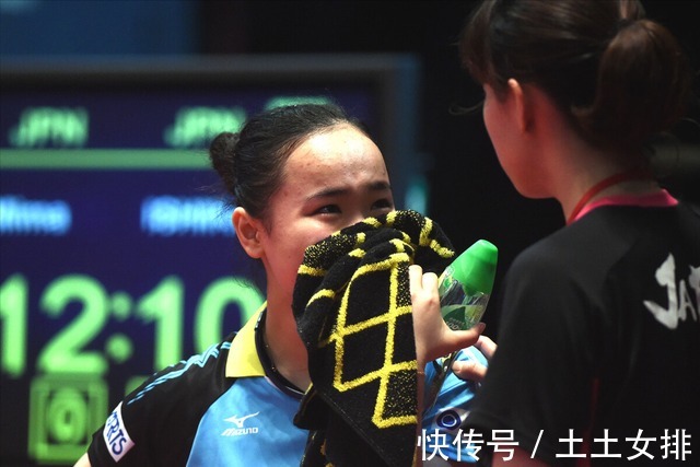成都世乒赛|乐苦迷!伊藤美诚用三字总结2021年,透露明年成都世乒赛目标全胜