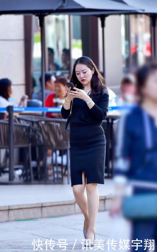 时尚耐看又舒心,穿西装裙让人一见钟情