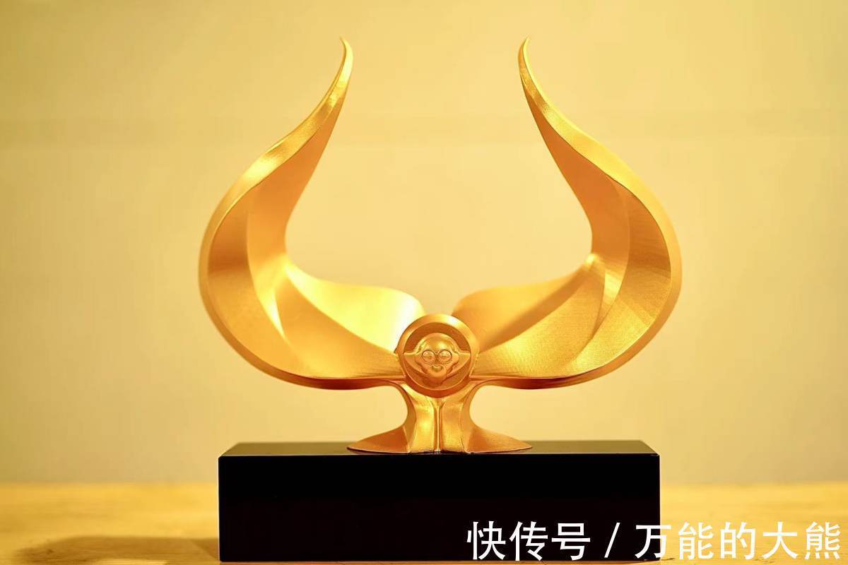 颁奖晚会$鲁大师2021牛角尖颁奖晚会颁出14个大奖,看谁是2021科技顶流?