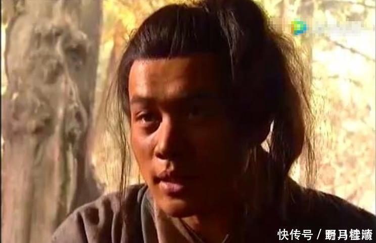 胡歌&水浒传“武松”“宋江”20年后重逢，手里大刀变保温杯，岁月不饶人