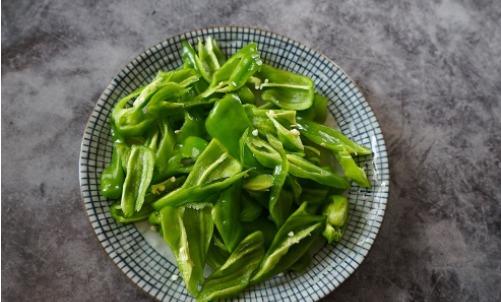 每次|这肉是猪身上最嫩一块,每次炒一盘,总不够吃,我家三天两头吃