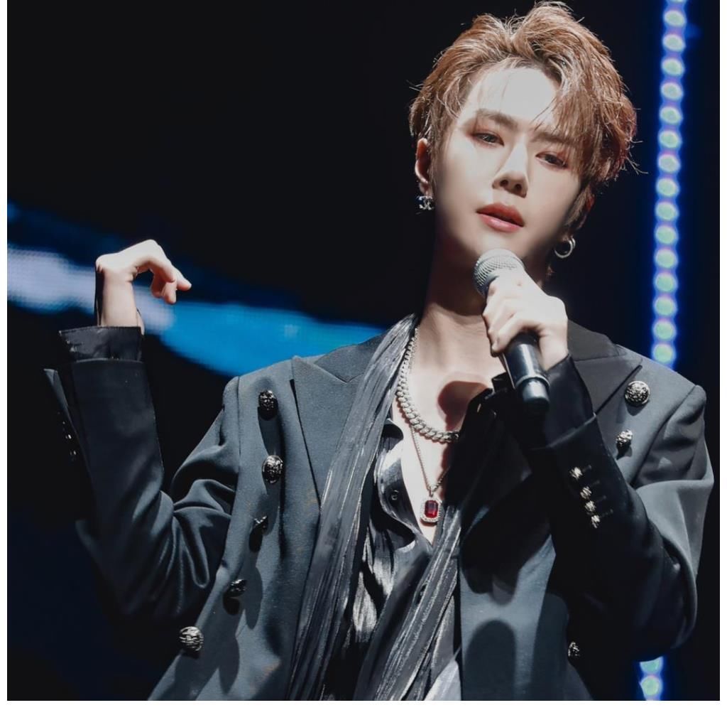 染頭|王一博游戲水平震驚職業選手，將參加樂華演唱會，被喊話求染頭