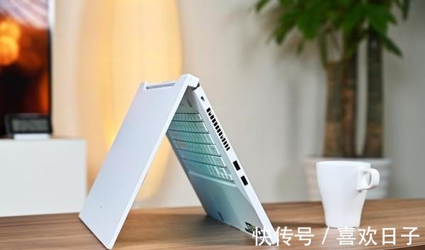 风尚感 专为年轻新生代打造的华硕天选air创作本,时尚高配!