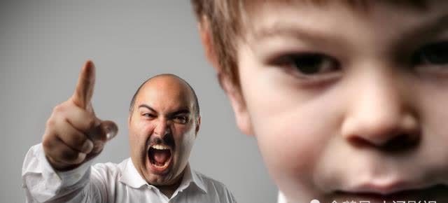 教育|教育男孩,再生气也有两大底线不能碰,否则再好的娃都易养“废”