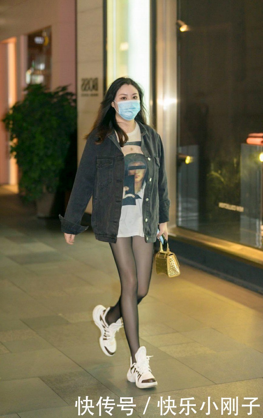 穿衣搭配|各种款式眼花缭乱,穿出小女人的小性感