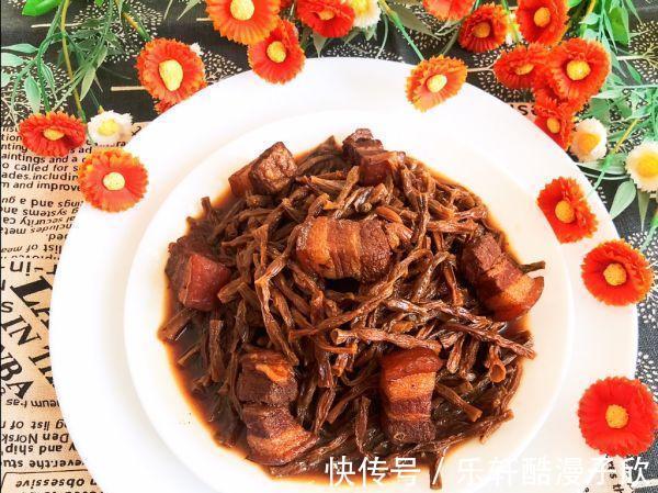 开胃|夏天，这蔬菜记得多囤点，做法特简单，解馋开胃，炖肉吃特别香。