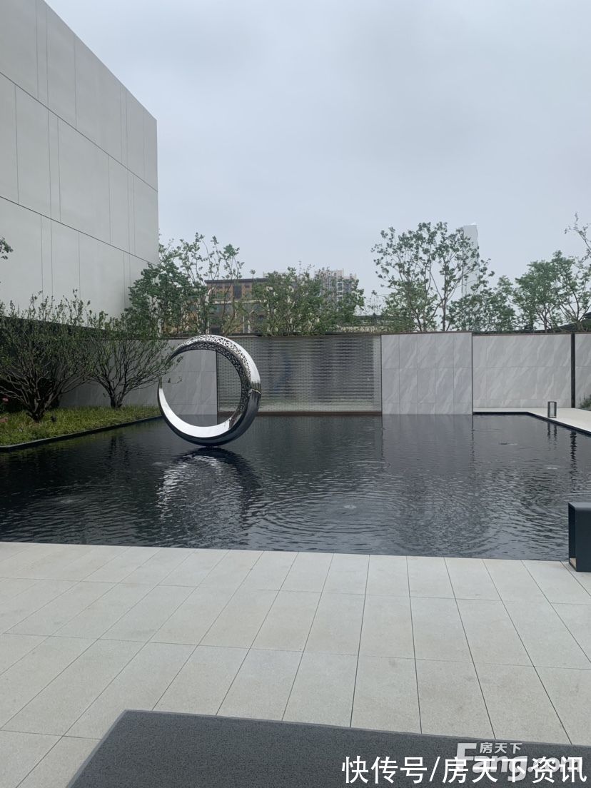 从保利明玥晨光现场发来一条项目新消息，请查看