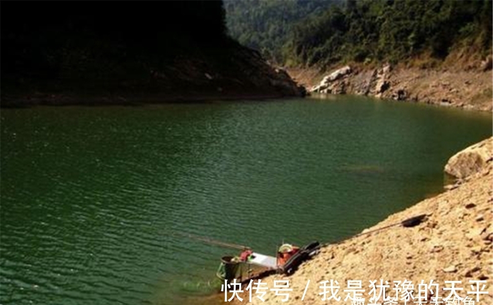 大雪过后钓鱼,注意有2个变化,变化之中找规律,低温也能连竿