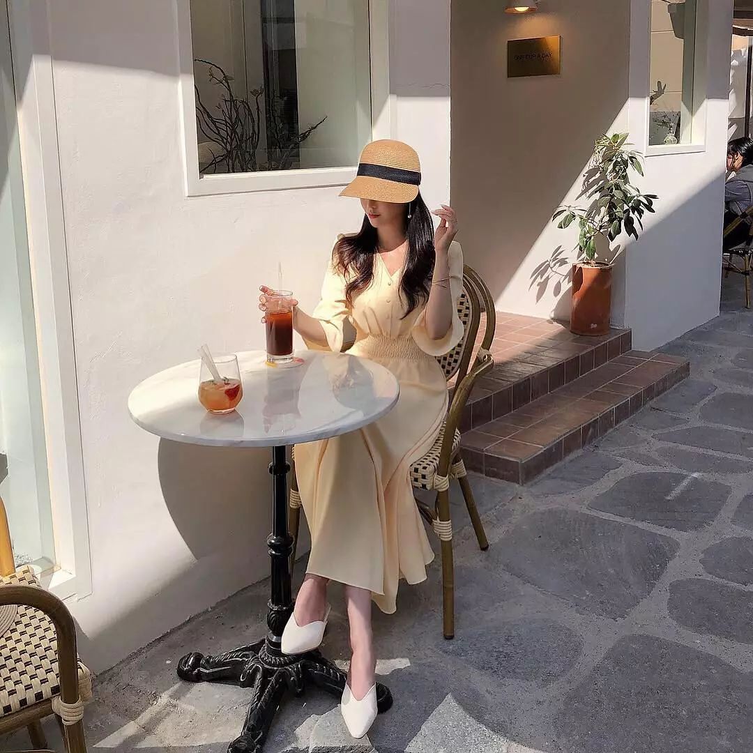 穆勒|凉鞋下岗了！这双才是初夏“王炸鞋”，太惊艳了