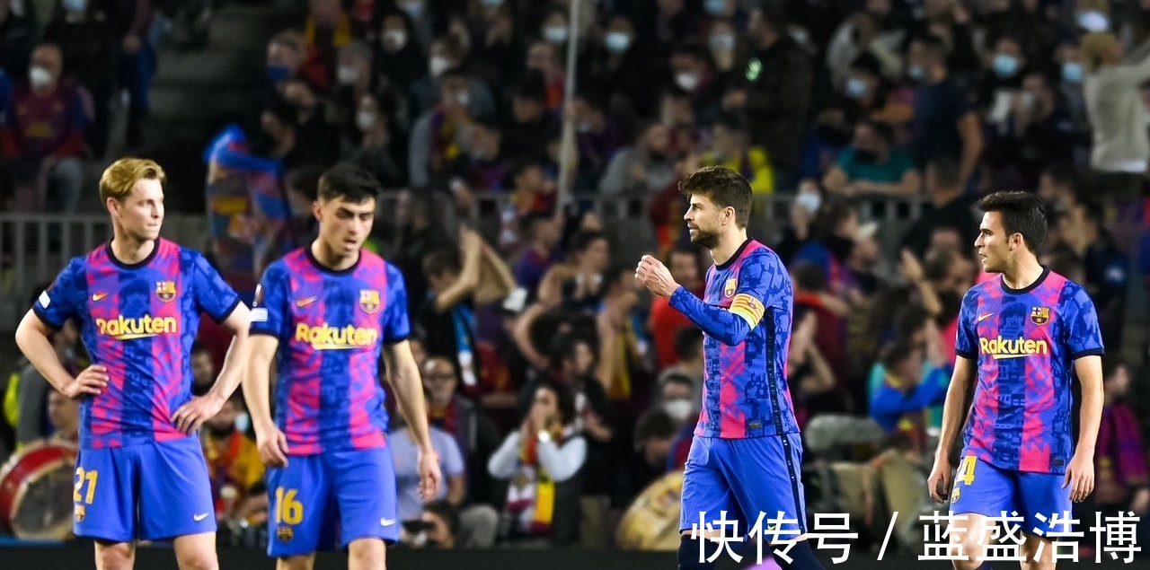 4-2!前欧冠夺冠热门要冲击欧联杯冠军了!巴萨客胜那不勒斯晋级!
