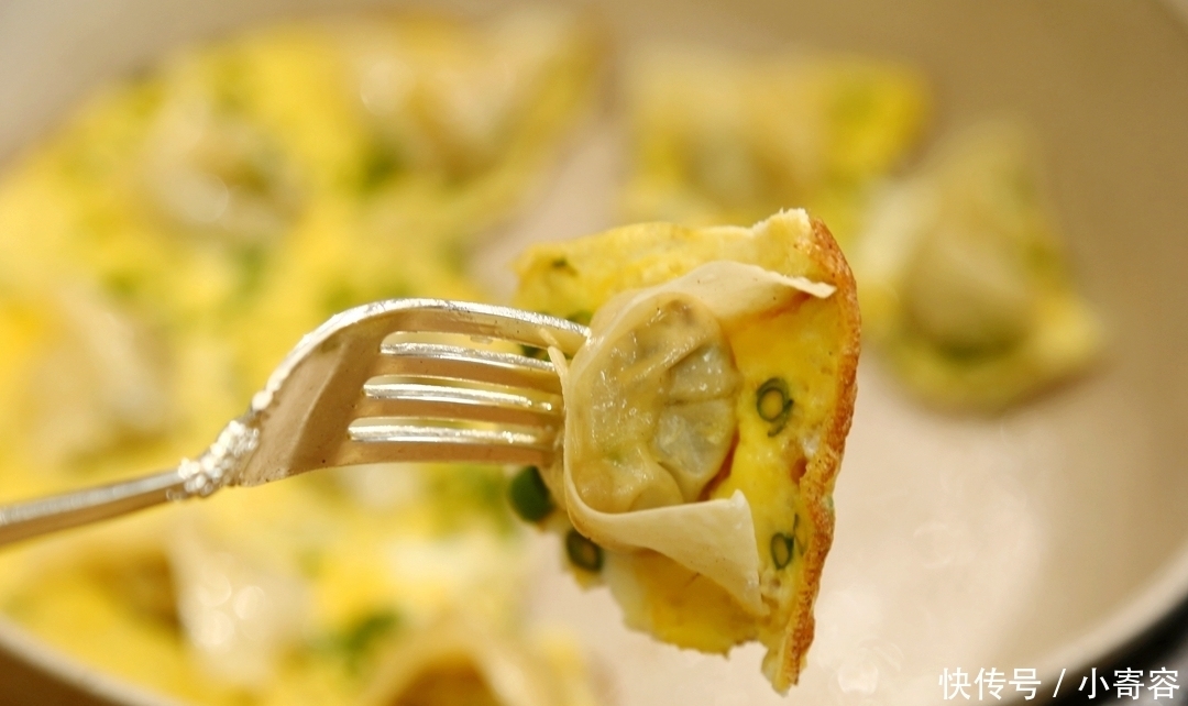 鸡蛋吃了几十年，第一次发现和“他”绝配，8分钟完美早餐！