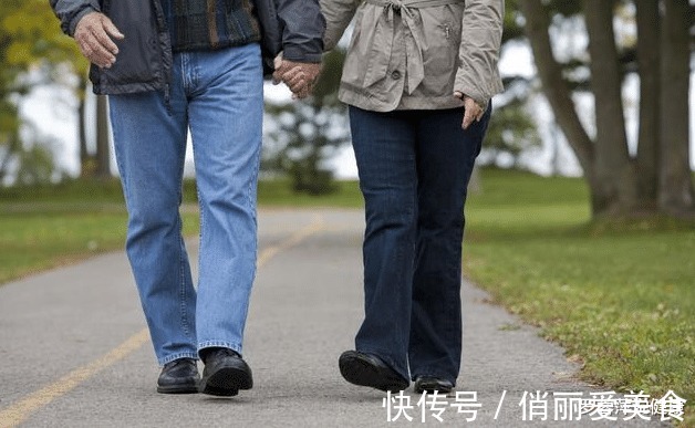 血脂异常|多走路可以降血脂?专家提醒:过了50岁,这3事或比运动更有效