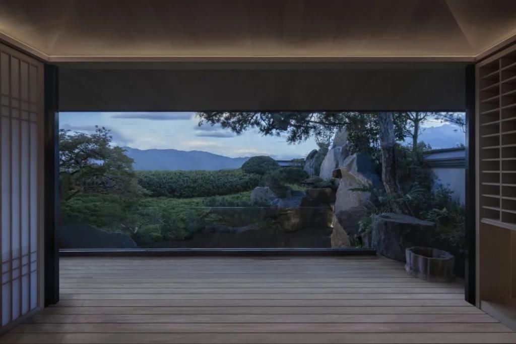 中年|昆明贵宾楼