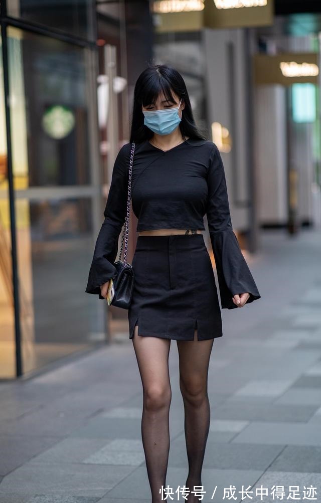 单肩包 适合职业女性的黑色系裙装搭配,掌握四个技巧,优雅又有高级感!