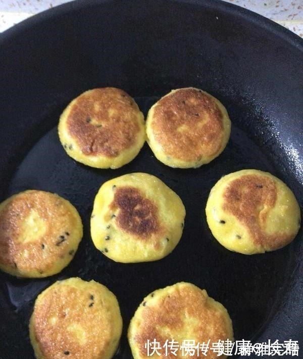 小技巧|早餐饼就要这样做,掌握3个小技巧,香甜软糯,简单又好吃