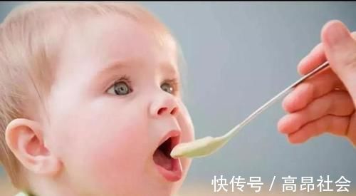 宝宝|宝宝没过二岁,这六种辅食别碰,儿科医生:会让孩子脾胃越来越弱