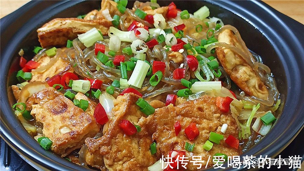 白菜豆腐煲粉条,鲜香微辣好吃开胃下饭,冬天吃完浑身暖和