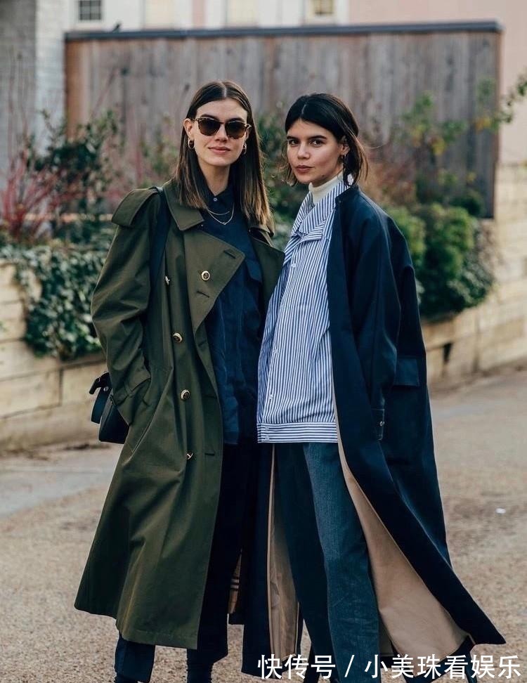 高跟鞋 今秋火了一种穿搭,叫“风衣+烟管裤”,时髦显瘦,谁穿谁美