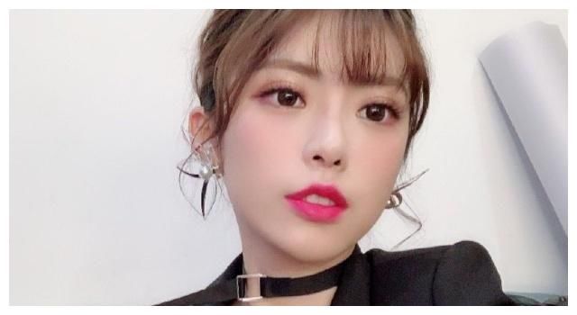 乐言点赞周淑怡微博!分手后还是难以忘怀,网友调侃:还爱着她