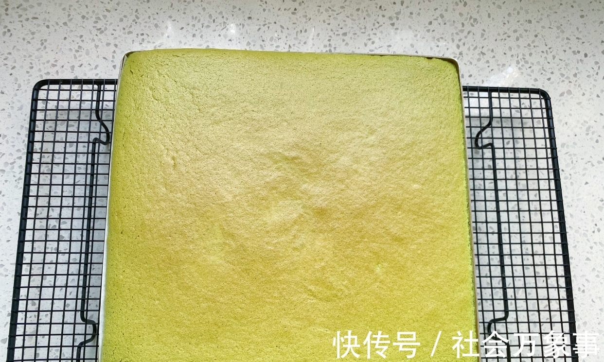 蛋白霜|蛋糕此做法太好吃了，我家一周吃五次，卷一卷细腻柔软又美味