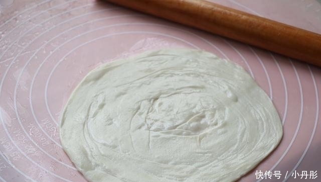 手抓饼|面粉别做包子，教你懒人吃法，做一次30天不用早起，天天吃都不腻