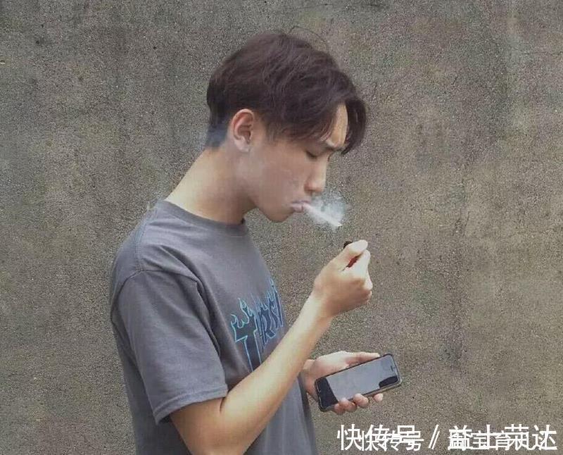 亲子关系|有以下表现的孩子,通常是进入“仇亲期”了,父母应“化敌为友”