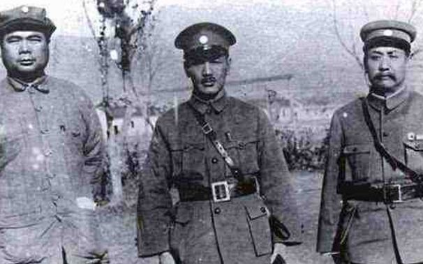 张作霖|为何北伐军10万人能够将70万北洋军打得惨败？