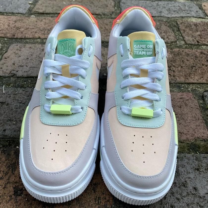 xel|全新 LPL x Nike Dunk Low 实物图曝光！
