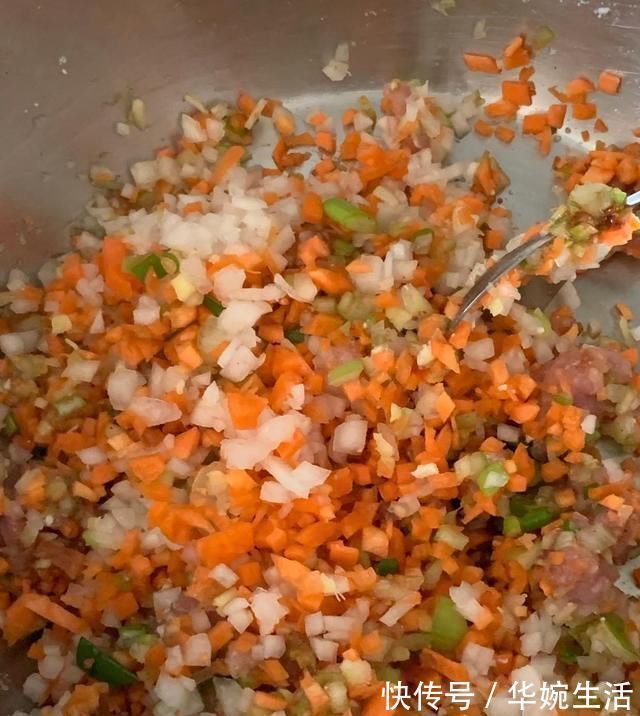 好吃|外酥里嫩的豆腐丸子原来做起来这么简单,家人都说好吃