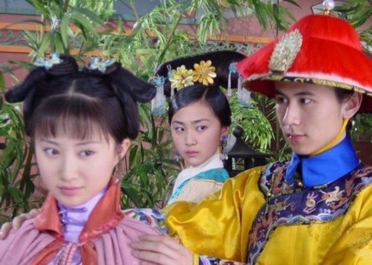 姑侄|姑侄3人进宫,两人当皇后,一人封皇贵妃,却抚育了3位皇帝