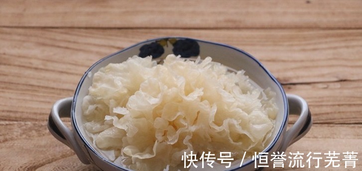 上火|立秋后要多吃银耳,教你正确做法,好吃润秋燥,常上火的人多吃点!