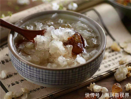 雌激素|“胶原蛋白”流失老得快,4种零食轮流吃,雌激素满满不怕老