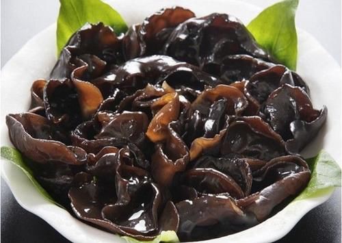 养肝|吃生姜可以养肝？73岁肝科中医：3种食物伤肝不轻，平时尽量少吃