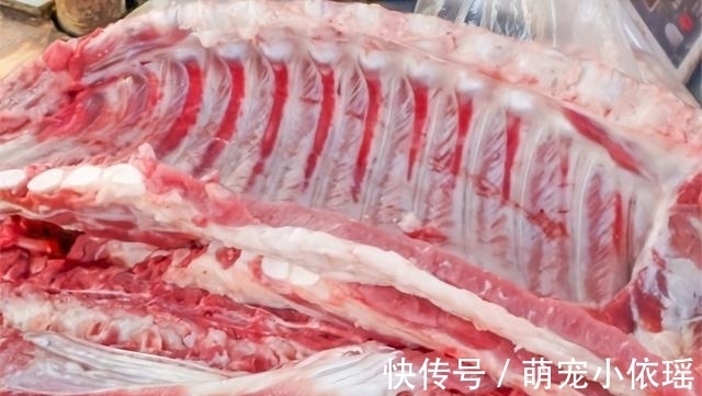 谨记|买排骨要懂得挑选技巧，谨记不要图便宜，遇到这几种扭头走就对了