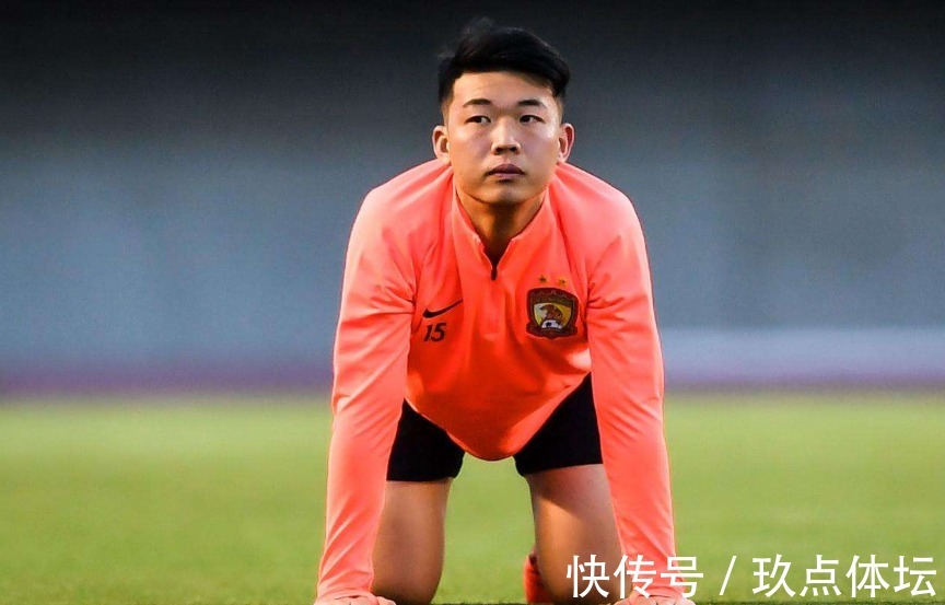 新星|李霄鹏保密做的太好!如今球迷看透端倪,2大新星加入国家队