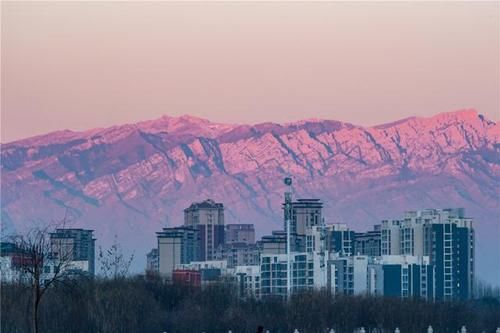 紫气东来贺兰山