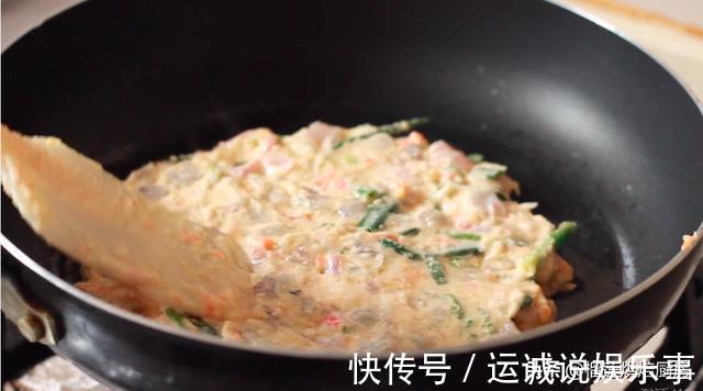 章鱼|虾仁章鱼蟹肉海鲜大咖云集的海鲜饼来了,简单美味口口鲜嫩满足