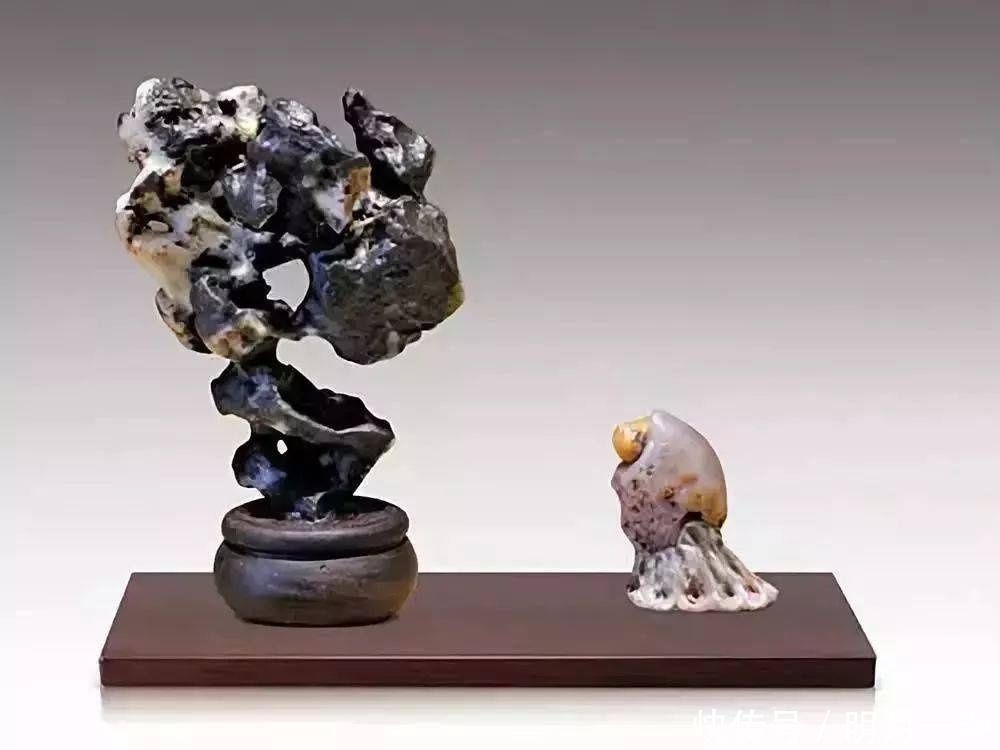 米芾拜石|两块小石头40多万成交,小石头魅力不减