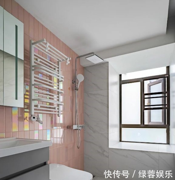 实用|案例分享▏102㎡精致温馨三居，简约实用又富有小资情调的家