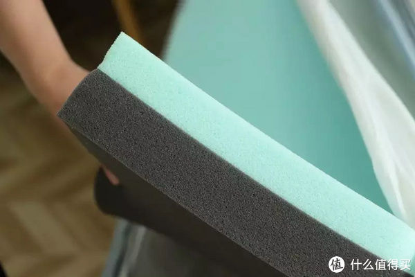 分区|780个弹簧9个分区，软硬双面设计，网易云舒零压感床垫体验