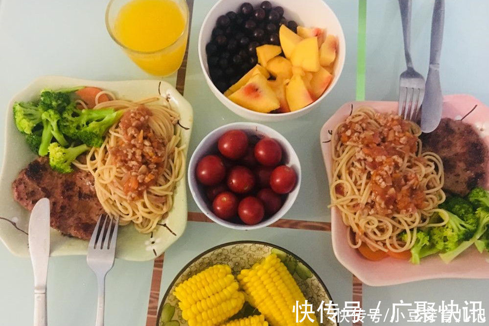 健康饮食|孕妈一天四次外卖，炸鸡麻辣烫轮番吃，如今血如“牛奶”危害胎儿