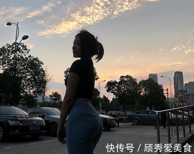 完美比例,曼妙身姿,性感曲线,所有女生想拥有的身材,她都有